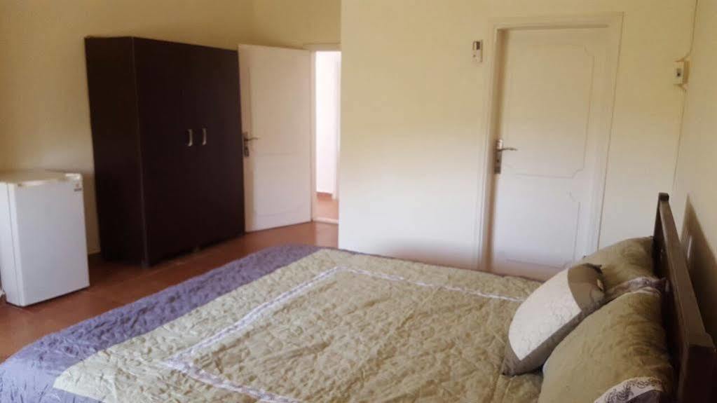 Luna Motel Naqoura Exterior photo