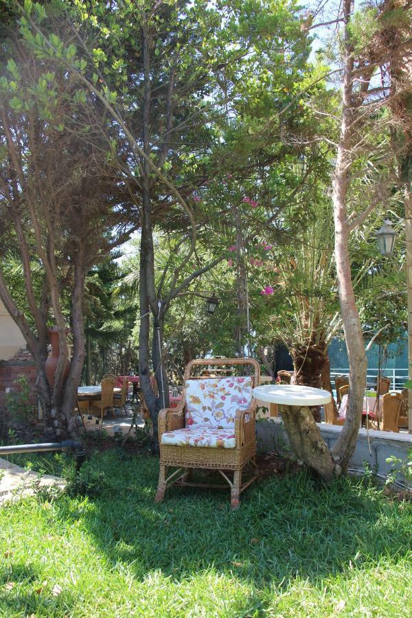 Luna Motel Naqoura Exterior photo